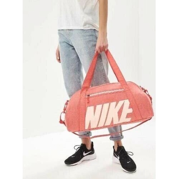 women's nike gym club training duffel bag